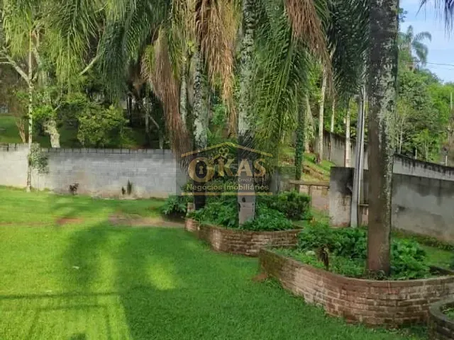 Chácara com 3700m² 3 quartos e 2 banheiros, à venda, no bairro Recanto Alpina em Santa Isabel