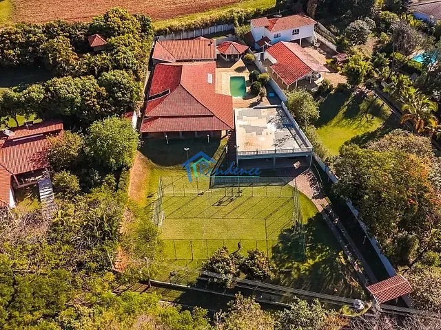 Chácara com 2500m² 4 quartos e 4 banheiros, à venda, no bairro Terras de Itaici em Indaiatuba