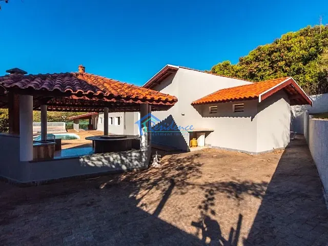 Chácara com 2500m² 4 quartos e 4 banheiros, à venda, no bairro Terras de Itaici em Indaiatuba