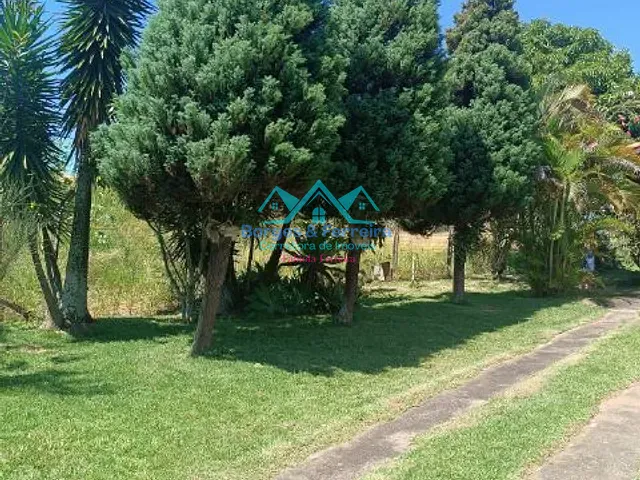 Chácara com 1500m² 3 quartos e 3 banheiros, à venda, no bairro Carafá em Votorantim