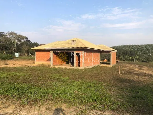 Chácara com 2500m² 2 quartos e 2 banheiros, à venda, no bairro Santo Antônio em Barra Velha