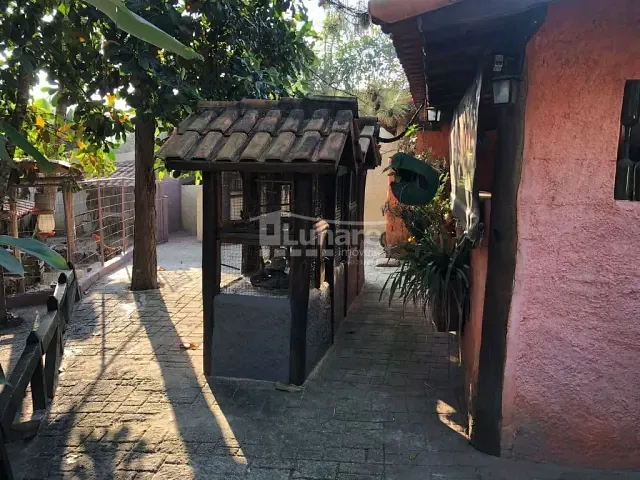 Chácara com 1185m² 3 quartos e 2 banheiros, à venda, no bairro Parque Agrinco em Guararema