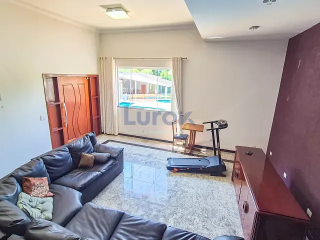 Chácara com 1150m² 4 quartos e 5 banheiros, à venda, no bairro Vale Verde em Valinhos