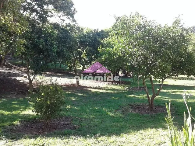 Chácara com 6160m² 2 quartos e 2 banheiros, à venda, no bairro Zona Rural em Paraibuna