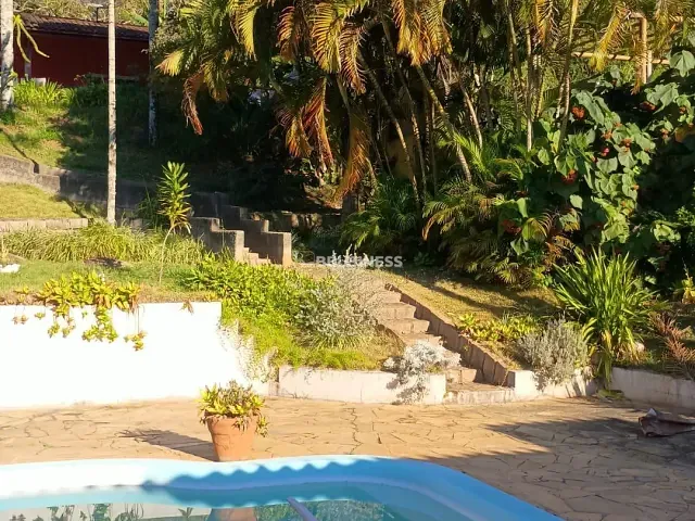 Chácara 4 quartos e 4 banheiros, à venda, no bairro Lopes em Valinhos