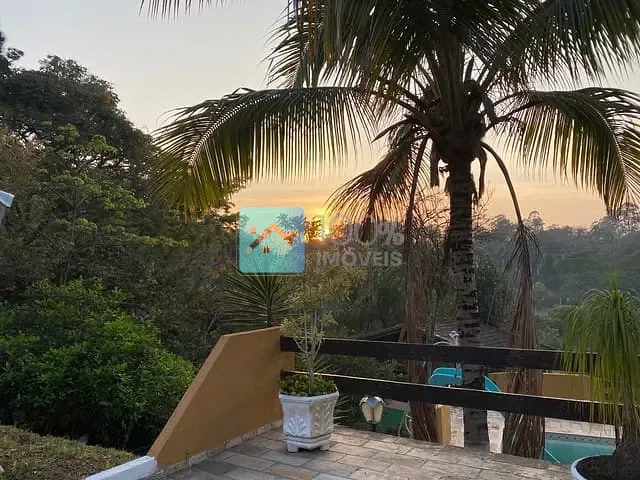 Chácara 4 quartos e 4 banheiros, para alugar, no bairro Condomínio Lagoinha em Jacareí