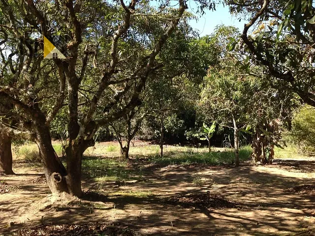 Chácara com 5000m² 2 quartos e 1 banheiro, à venda, no bairro Chácara Itamarati em Caçapava