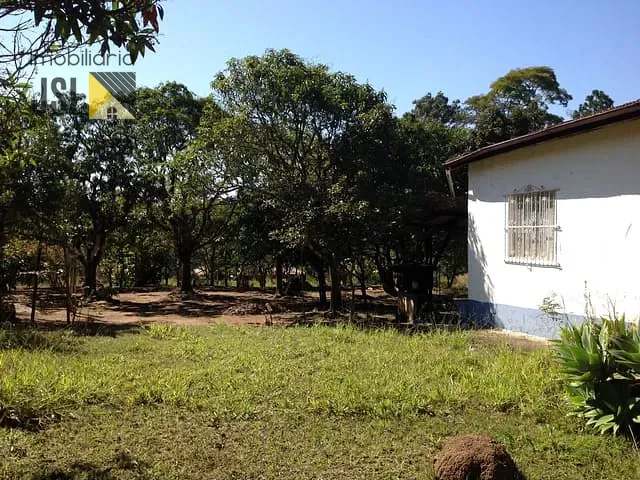 Chácara com 5000m² 2 quartos e 1 banheiro, à venda, no bairro Chácara Itamarati em Caçapava