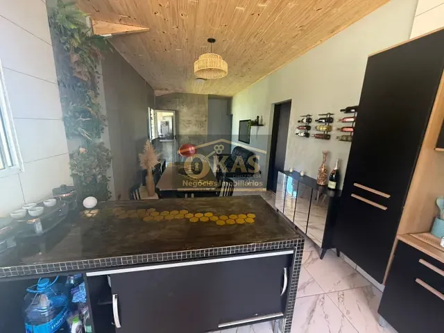 Chácara com 1000m² 4 quartos e 4 banheiros, à venda, no bairro Barroso em Mogi das Cruzes