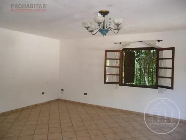 Chácara com 1210m² 2 quartos e 3 banheiros, à venda, no bairro Chácara Bosque do Sul em São Paulo