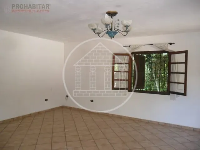 Chácara com 1210m² 2 quartos e 3 banheiros, à venda, no bairro Chácara Bosque do Sul em São Paulo