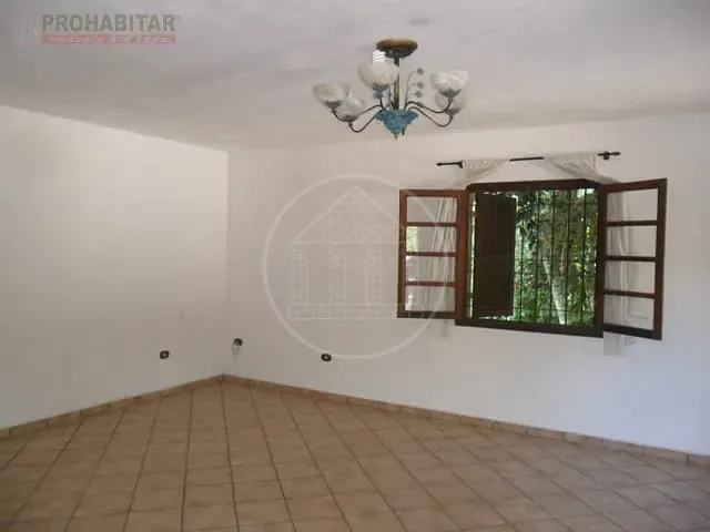 Chácara com 1210m² 2 quartos e 3 banheiros, à venda, no bairro Chácara Bosque do Sul em São Paulo