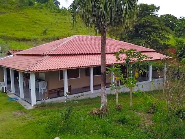 Chácara com 15000m² 3 quartos e 2 banheiros, à venda, no bairro Salto em Extrema