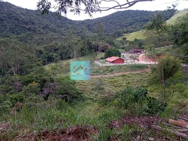 Chácara com 1936000m² 3 quartos e 4 banheiros, à venda, no bairro São Francisco Xavier em São José dos Campos