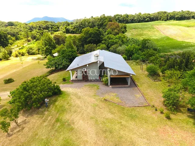 Chácara com 9680m² 3 quartos e 1 banheiro, à venda, no bairro São Caetano em Arroio do Meio