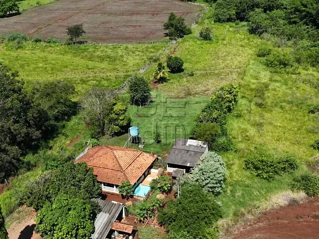 Chácara com 26000m² 2 quartos e 1 banheiro, à venda, no bairro Patrimonio Regina em Londrina