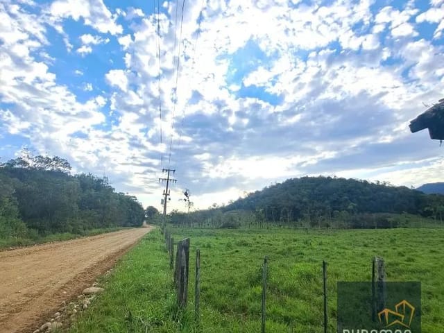 Chácara 2 quartos e 1 banheiro, à venda, no bairro Tagaçaba de Baixo em Guaraqueçaba