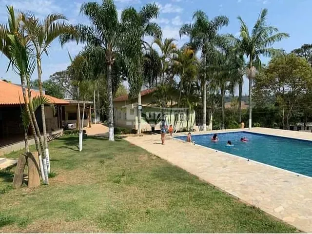 Chácara com 4300m² 4 quartos e 2 banheiros, à venda, no bairro Cocuera em Mogi das Cruzes