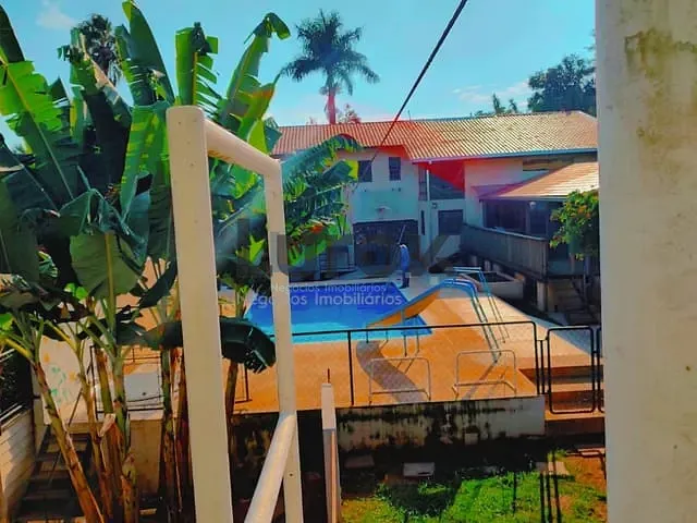 Chácara com 1200m² 4 quartos e 6 banheiros, à venda, no bairro Vale Verde em Valinhos