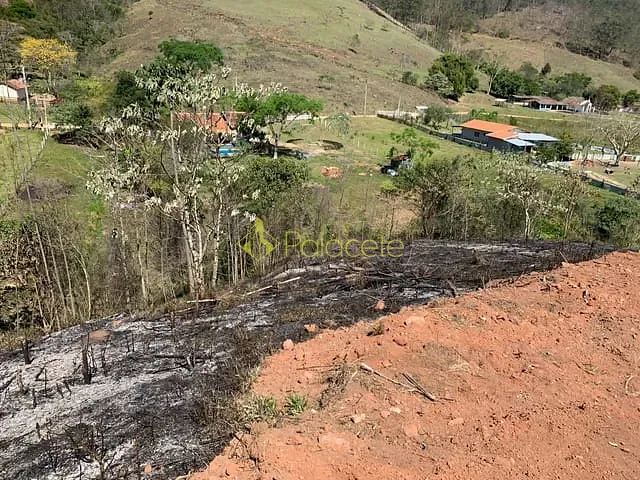 Chácara à venda, no bairro Zona Rural em Pindamonhangaba