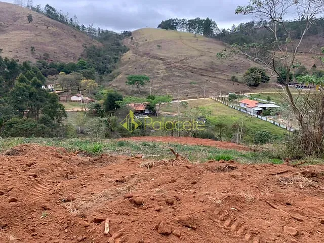 Chácara à venda, no bairro Zona Rural em Pindamonhangaba