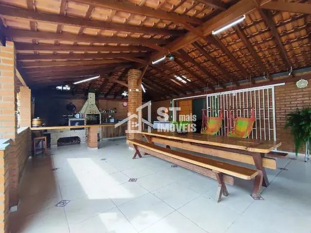 Chácara com 2000m² 3 quartos e 3 banheiros, à venda, no bairro Serrinha em Andradas