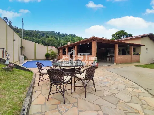 Chácara com 2000m² 3 quartos e 3 banheiros, à venda, no bairro Serrinha em Andradas