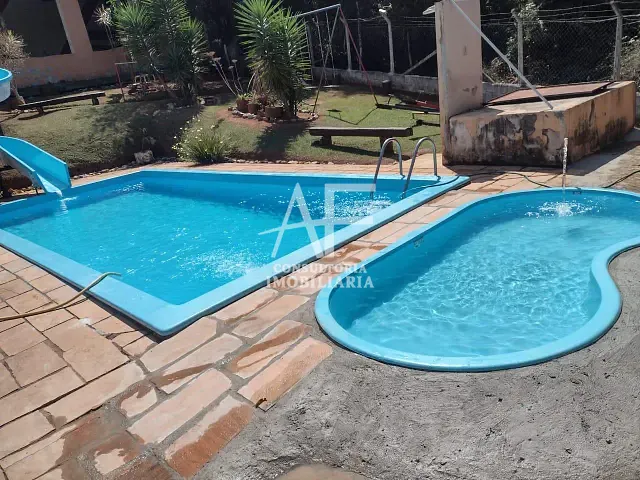 Chácara 3 quartos e 5 banheiros, à venda ou para alugar, no bairro Barreiro em Taubaté