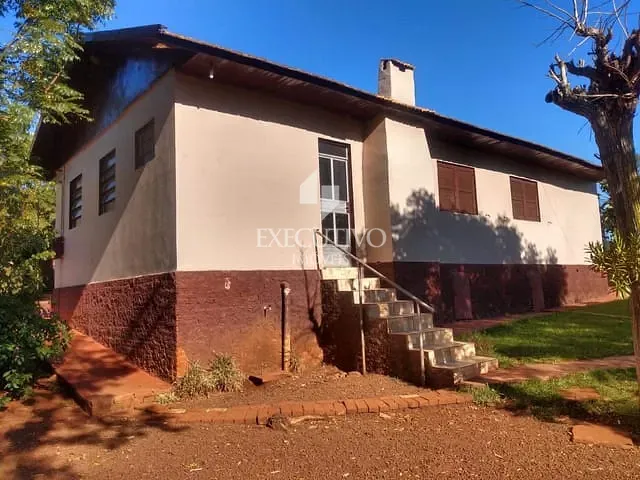 Chácara 3 quartos e 1 banheiro, à venda, no bairro Interior em Crissiumal