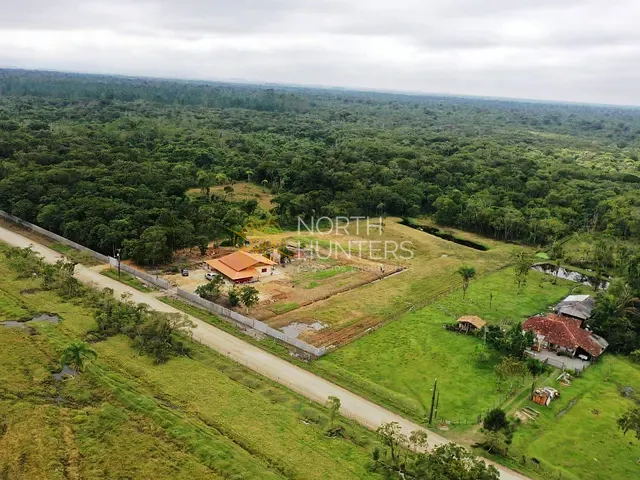 Chácara com 20715m² 2 quartos e 2 banheiros, à venda, no bairro Rural em Araquari