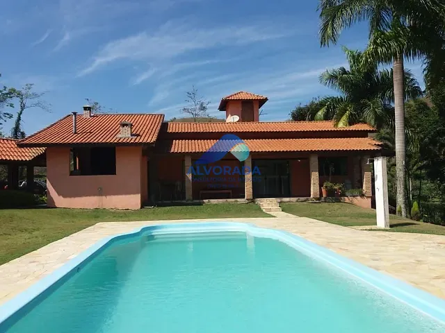 Chácara com 20000m² 8 quartos e 5 banheiros, à venda, no bairro Centro em Santa Branca