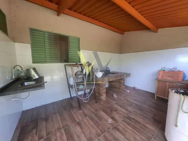 Chácara com 8000m² 3 quartos e 2 banheiros, à venda, no bairro Municipio Leopoldo de Bulhões em Anápolis