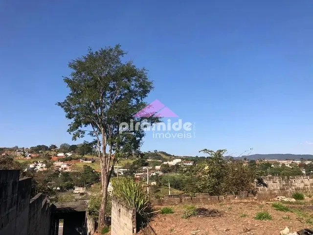 Chácara com 700m² 4 quartos e 4 banheiros, à venda, no bairro Chácaras Pousada do Vale em São José Dos Campos