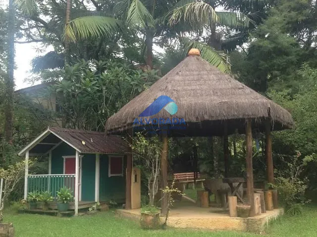 Chácara com 48400m² 4 quartos e 1 banheiro, à venda, no bairro Zona Rural em Monteiro Lobato