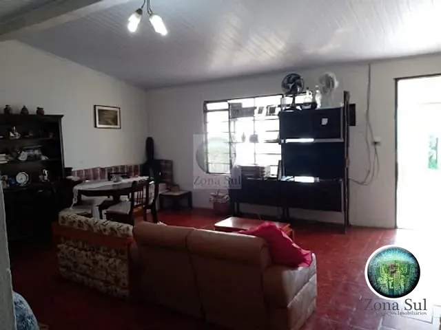 Chácara com 250m² 4 quartos e 2 banheiros, à venda, no bairro Carafá em Votorantim