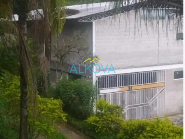 Chácara com 4000m² 5 quartos e 3 banheiros, à venda, no bairro Capuava em São José dos Campos