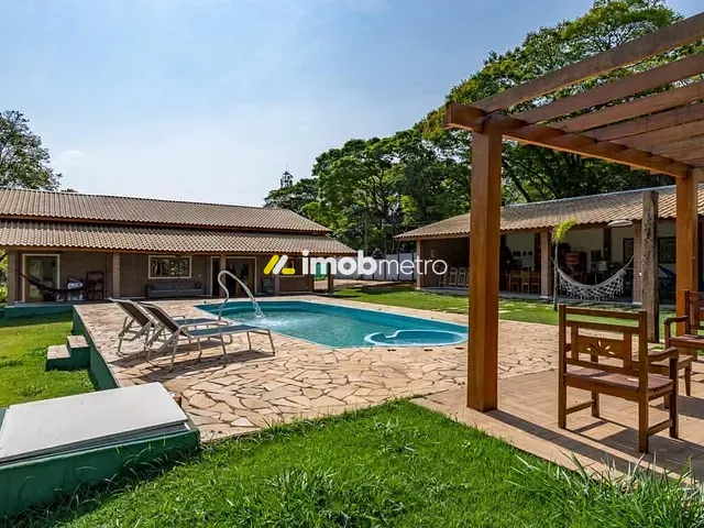 Chácara com 2000m² 7 quartos e 5 banheiros, à venda, no bairro Chácaras Sol Nascente em Mogi Mirim