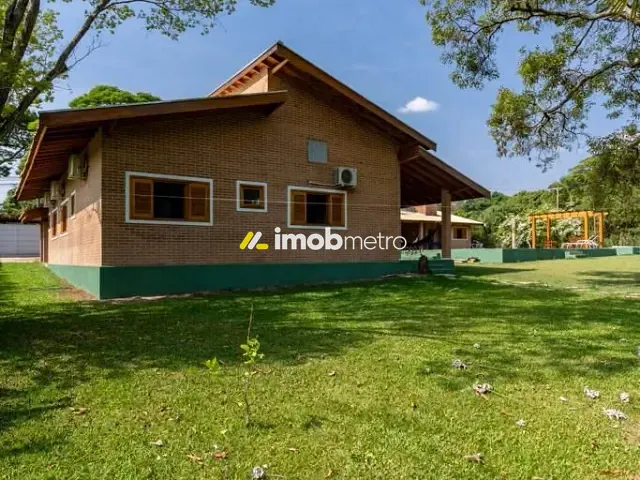 Chácara com 2000m² 7 quartos e 5 banheiros, à venda, no bairro Chácaras Sol Nascente em Mogi Mirim