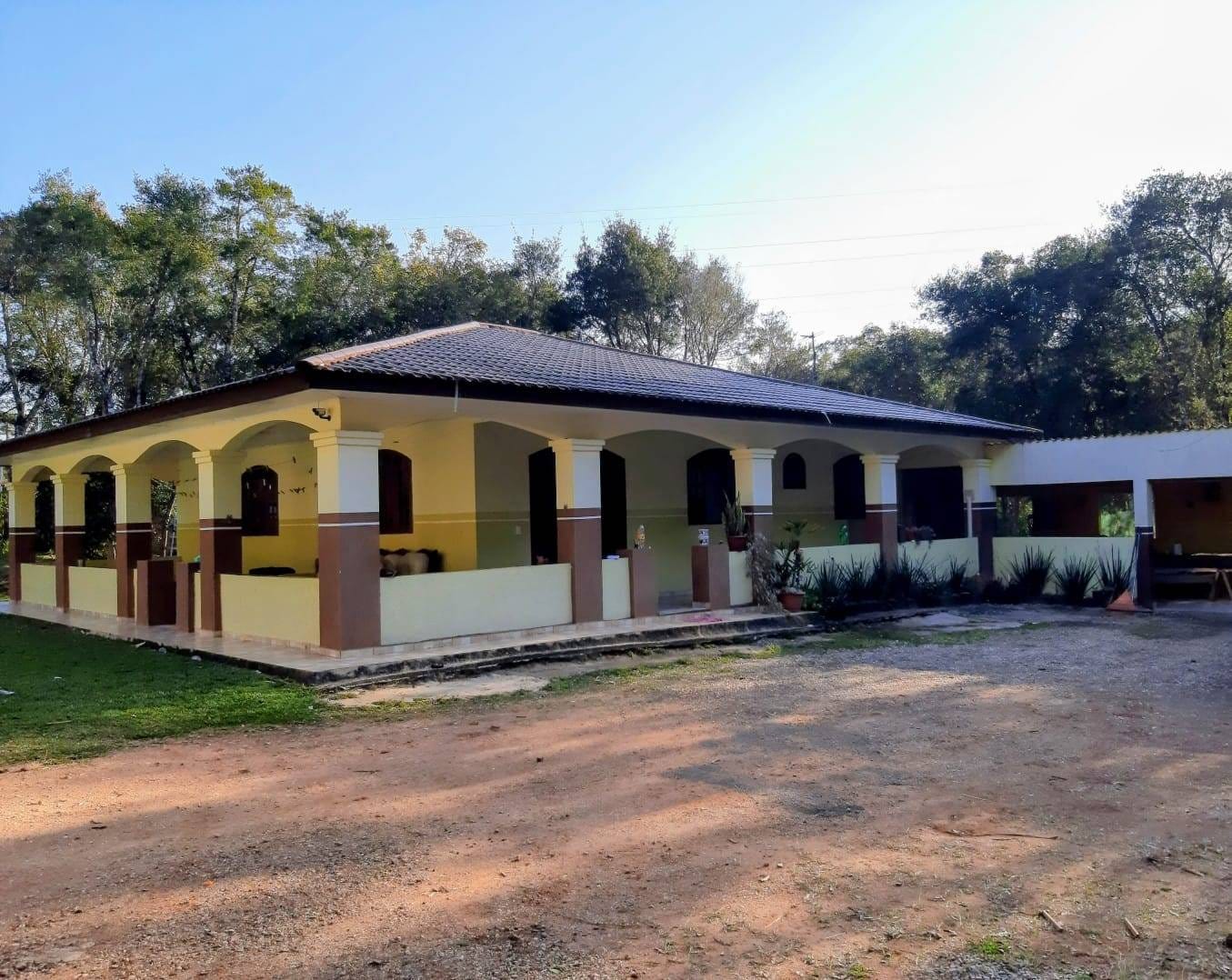 Chácara à venda com 3 quartos, 13000m² - Foto 1