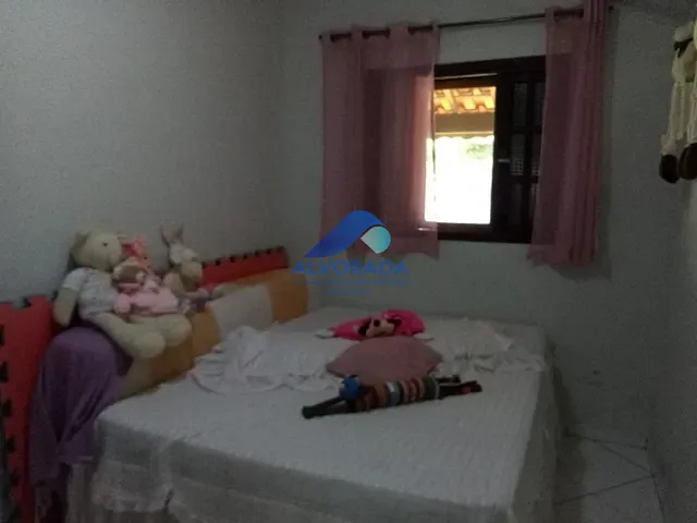Chácara com 20000m² 4 quartos e 3 banheiros, à venda, no bairro Chácara Ipês em Caçapava