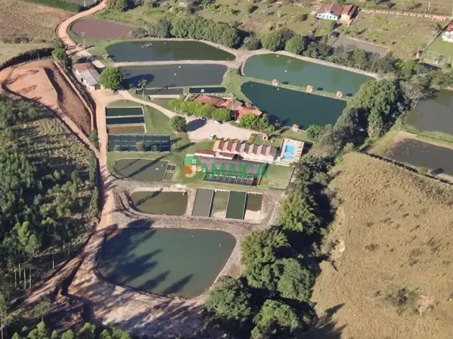 Chácara com 40000m² 13 quartos e 23 banheiros, à venda, no bairro BARAO DE IBITINGA em Socorro