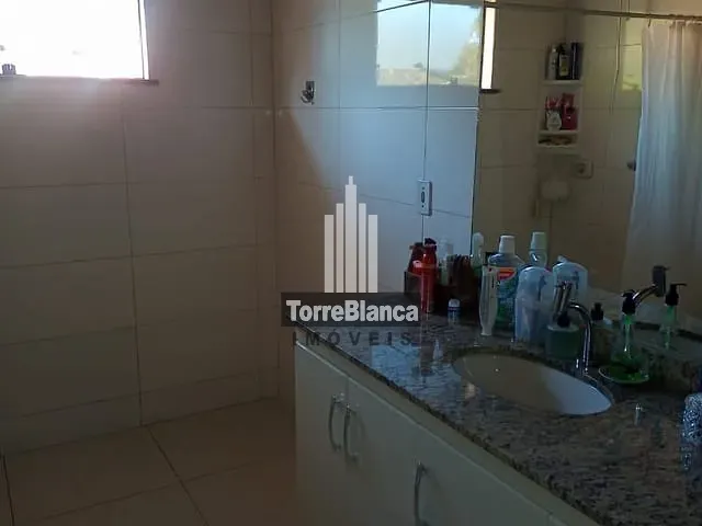 Chácara com 240m² 3 quartos e 3 banheiros, à venda ou para alugar, no bairro Oficinas em Ponta Grossa