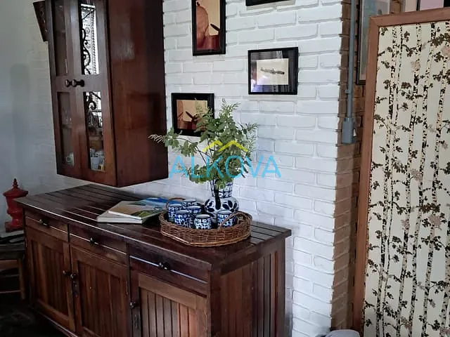 Chácara com 2500m² 2 quartos e 4 banheiros, à venda, no bairro Campo de Aviação Ipuã em Caçapava
