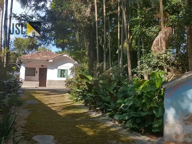 Chácara com 2085m² 4 quartos e 2 banheiros, à venda, no bairro Vera Cruz em Caçapava