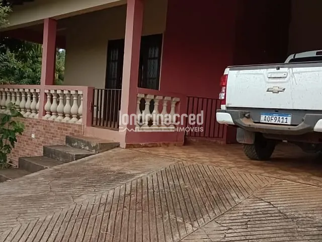 Chácara com 697m² 3 quartos e 2 banheiros, à venda, no bairro Selva em Londrina