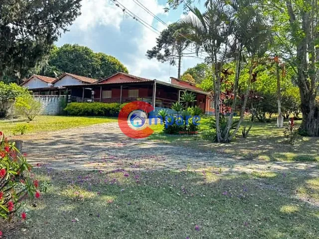 Chácara com 9570m² 4 quartos e 2 banheiros, à venda, no bairro Mascatinho em Nazaré Paulista