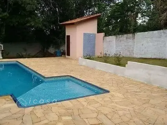 Chácara com 1000m² 3 quartos e 2 banheiros, à venda, no bairro Tijuco Preto em Caçapava