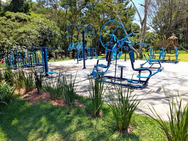 Chácara com 1170m² 3 quartos e 2 banheiros, à venda, no bairro Parque das Rosas em Cotia
