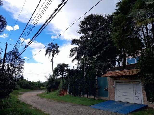 Chácara com 1170m² 3 quartos e 2 banheiros, à venda, no bairro Parque das Rosas em Cotia