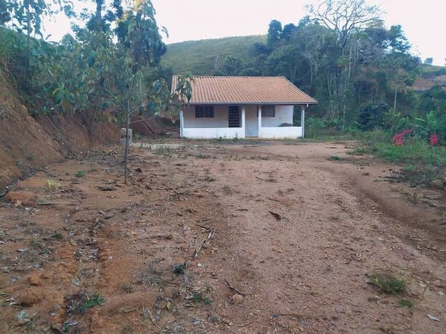 Chácara com 2028m², à venda, no bairro Pessegueiro  em Cambuí